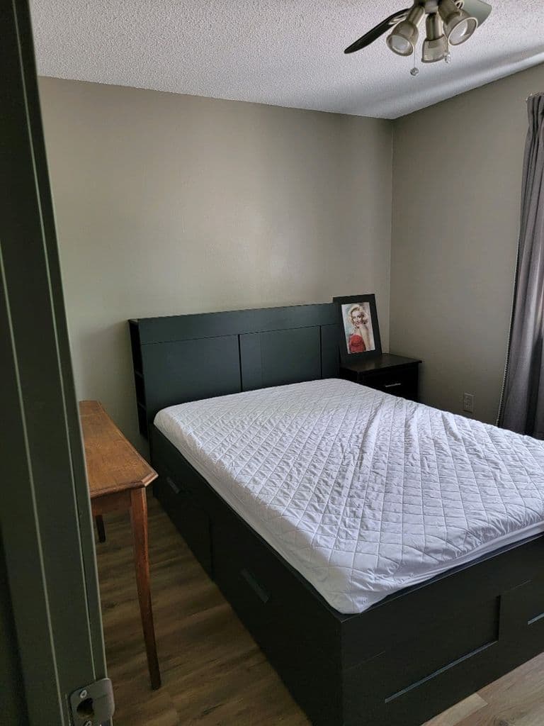Spacious room in Columbia, Missouri near MU